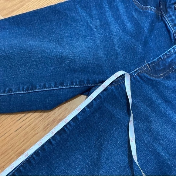 0 REFUGE high waist skinny stretchy dark wash Jeans.  (Jeggings) - Picture 9 of 16